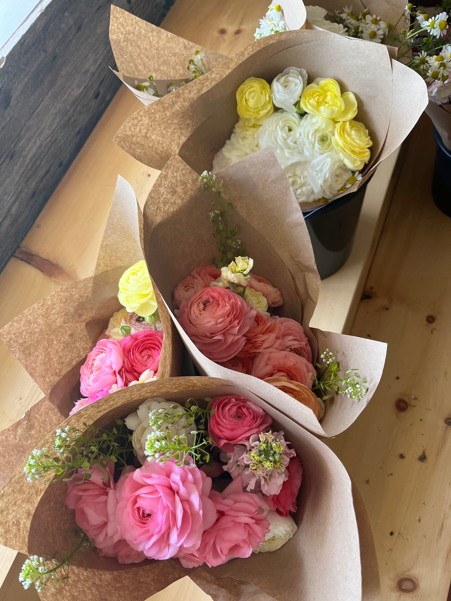 Spring Bouquet Subscription (Ranunculus)